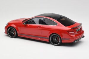Mercedes AMG C63 W204 Edition 507 Rosso GT Spirit 1:18 GT920 Resina — immagine 4 di 5