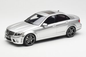 Mercedes C63 AMG W204 Argento GT Spirit 1:18 GT462 Resina