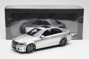 Mercedes C63 AMG W204 Argento GT Spirit 1:18 GT462 Resina — immagine 6 di 6
