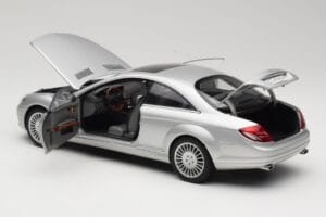 Mercedes CL-Class C216 Argento AUTOart 1:18 76164 Pressofusione — immagine 5 di 8