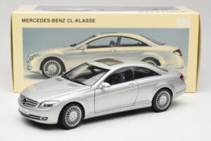 Mercedes CL-Class C216 Argento AUTOart 1:18 76164 Pressofusione — immagine 8 di 8