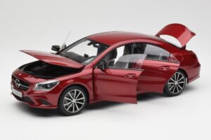 Mercedes CLA C117 Designo Patagonia Rosso Metallizzato Norev 1:18 B66960131 Pressofusione — immagine 2 di 8