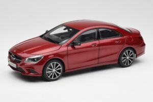 Mercedes CLA C117 Designo Patagonia Rosso Metallizzato Norev 1:18 B66960131 Pressofusione