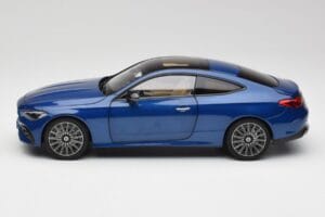 Mercedes CLE Coupé C236 Blu Norev 1:18 B66960597 Pressofusione — immagine 4 di 8