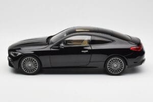 Mercedes CLE C236 Coupe Obsidian Nero Metallizzato Norev 1:18 183937 Pressofusione — immagine 4 di 8
