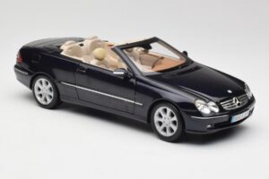 Mercedes CLK 500 W209 Cabriolet Blu Scuro Metallizzato Kyosho 1:18 B66962174 Pressofusione — immagine 7 di 9