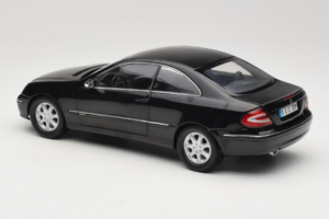Mercedes CLK C209 Black Metallic Kyosho 1:18 B66962149 Pressofusione — immagine 7 di 8