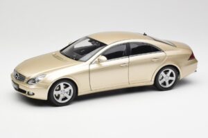 Mercedes CLS C219 Beige Chiaro Oro Kyosho 1:18 08401LBE Pressofusione