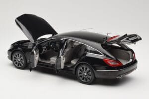 Mercedes CLS Shooting Brake X218 Obsidian Black Norev 1:18 B66960115 Pressofusione — immagine 5 di 8