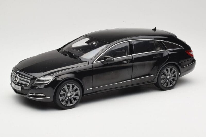 Mercedes CLS Shooting Brake X218 Obsidian Black Norev 1:18 B66960115 Pressofusione