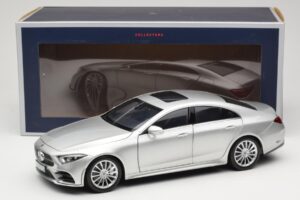 Mercedes CLS C257 Argento Norev 1:18 183489 Pressofusione — immagine 8 di 8