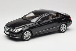 Mercedes E-Class Coupe C207 Obsidian Black Metallic Norev 1:18 B66962418 Pressofusione