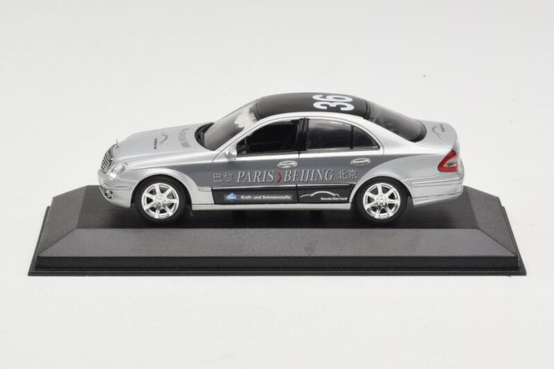 Mercedes E-Class W211 #36 Paris-Beijing 2006 Replacement Box Minichamps 1:43 B66962270-R Pressofusione