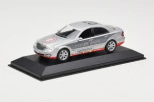 Mercedes E-Class W211 #7 Team AutoBild Paris-Beijing 2006 Replacement Box Minichamps 1:43 MB001 Pressofusione — immagine 2 di 4