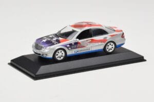 Mercedes E-Class W211 #11 Bluetec Paris-Beijing 2006 Minichamps 1:43 B66962267-R Pressofusione — immagine 2 di 4