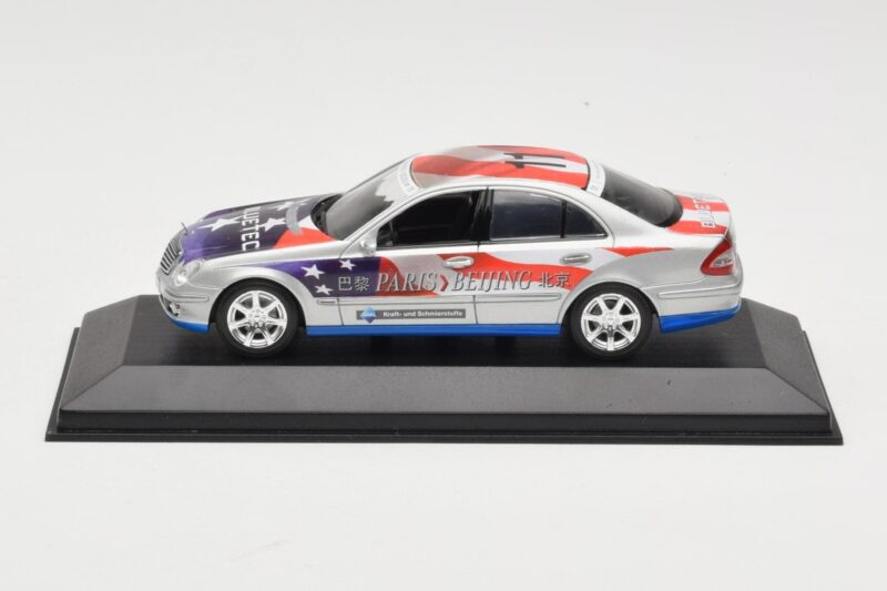 Mercedes E-Class W211 #11 Bluetec Paris-Beijing 2006 Minichamps 1:43 B66962267-R Pressofusione
