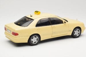 Mercedes E320 W210 Taxi Sun Star 1:18 1160 Pressofusione — immagine 3 di 8