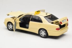 Mercedes E320 W210 Taxi Sun Star 1:18 1160 Pressofusione — immagine 5 di 8