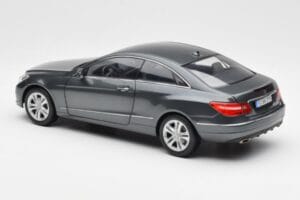 Mercedes E500 C207 Coupe Tenoric Grigio Norev 1:18 183540 Pressofusione — immagine 7 di 8