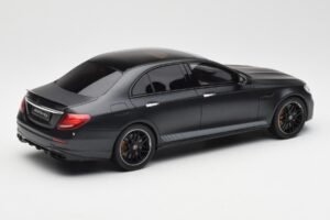 Mercedes AMG E63 S W213 Edition 1 Night Nero GT Spirit 1:18 B66963111 Resina — immagine 2 di 6