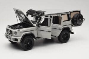 Mercedes G 63 AMG 4x4 Squared Arabian Grey Almost Real 1:18 820829 Pressofusione — immagine 2 di 8