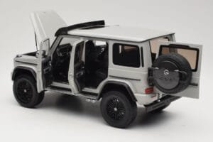 Mercedes G 63 AMG 4x4 Squared Arabian Grey Almost Real 1:18 820829 Pressofusione — immagine 5 di 8