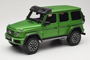 Mercedes G 63 AMG 4x4 Squared Green Hell Magno Almost Real 1:18 820821 Pressofusione