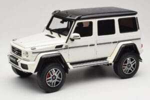 Mercedes G 63 AMG 4x4 Squared Polar White Almost Real 1:18 820203 Pressofusione