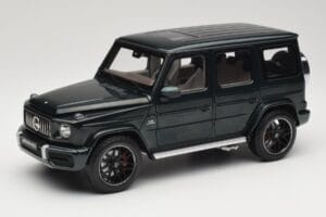 Mercedes G 63 AMG W463 Green Metallic Minichamps 1:18 110037066 Pressofusione