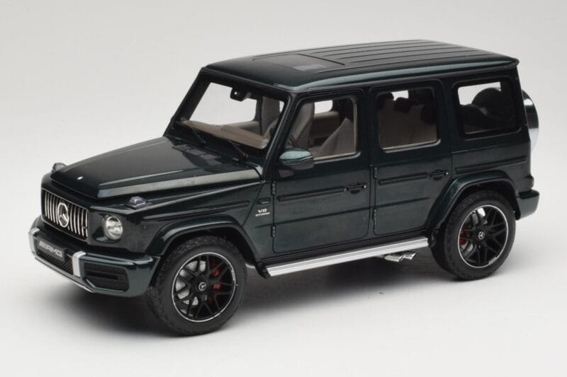 Mercedes G 63 AMG W463 Green Metallic Minichamps 1:18 110037066 Pressofusione