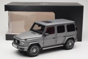 Mercedes G-Class G500 W463A Designo Platinum Magno Minichamps 1:18 B66960811 Pressofusione — immagine 8 di 8