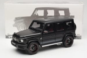 Mercedes G-Class G63 AMG W463A Matt Black Minichamps 1:18 110037064 Pressofusione — immagine 8 di 8