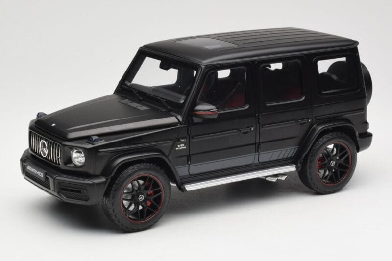 Mercedes G-Class G63 AMG W463A Matt Black Minichamps 1:18 110037064 Pressofusione