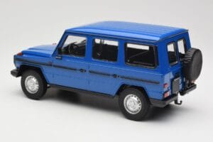 Mercedes G-Class W460 LWB Blu Scuro Minichamps 1:18 155038100 Pressofusione — immagine 5 di 6