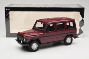Mercedes G-Class W460 LWB Rosso Scuro Minichamps 1:18 155038102 Pressofusione — immagine 6 di 6