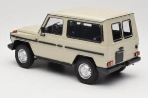 Mercedes G-Class W460 SWB Grey Metallic Minichamps 1:18 155038004 Pressofusione — immagine 5 di 6
