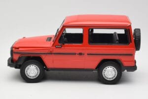 Mercedes G-Class W460 SWB Rosso Minichamps 1:18 155038002 Pressofusione — immagine 3 di 6