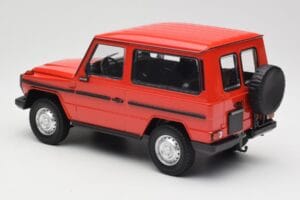 Mercedes G-Class W460 SWB Rosso Minichamps 1:18 155038002 Pressofusione — immagine 5 di 6