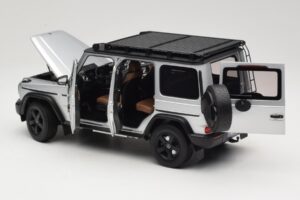 Mercedes G-Class W463 Iridium Silver Norev 1:18 183030 Pressofusione — immagine 5 di 8