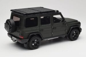 Mercedes G-Class W465 Verde Oliva Norev 1:18 B66960662 Pressofusione — immagine 3 di 8