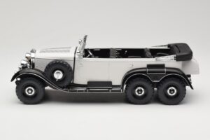 Mercedes G4 W31 Bianco MCG 1:18 MCG18208 Pressofusione — immagine 3 di 6