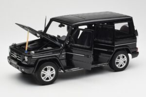 Mercedes G500 W463 Nero AUTOart 1:18 76216 Pressofusione — immagine 2 di 8