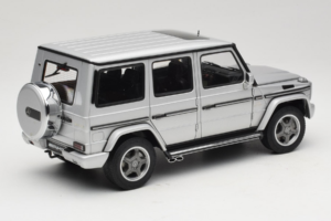 Mercedes G55 AMG W463 Argento AUTOart 1:18 76247 Pressofusione — immagine 3 di 8