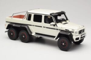 Mercedes AMG G63 6x6 W463 Bianco GT Spirit 1:18 GT100 Resina — immagine 4 di 6