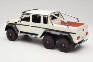 Mercedes AMG G63 6x6 W463 Bianco GT Spirit 1:18 GT100 Resina — immagine 5 di 6