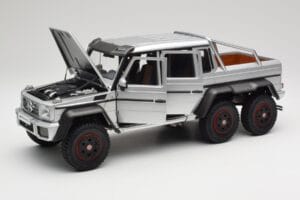 Mercedes AMG G63 W463 6x6 Iridium Argento AUTOart 1:18 76301 Composito — immagine 2 di 8