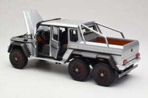 Mercedes AMG G63 W463 6x6 Iridium Argento AUTOart 1:18 76301 Composito — immagine 5 di 8