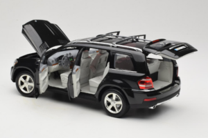 Mercedes GL X164 Period Brown Minichamps 1:18 B66962336 Pressofusione — immagine 5 di 8