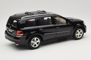 Mercedes GL X164 Tanzanite Blue Minichamps 1:18 B66962335 Pressofusione — immagine 3 di 8