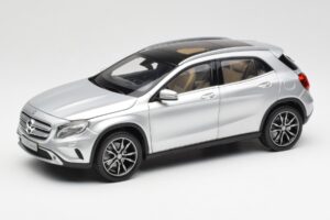 Mercedes GLA X156 Polar Argento Metallizzato Norev 1:18 B66960267 Pressofusione